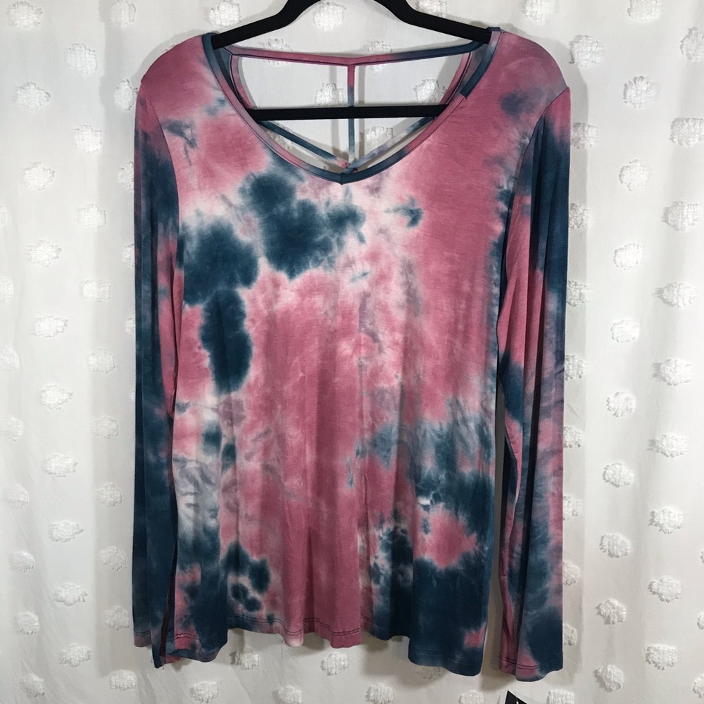 Signature Studio Size Large - Backwall 7 Tie Dye T